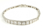 18ct White Gold Diamond Bracelet