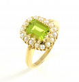 9ct Gold Peridot and Pearl Cluster Ring